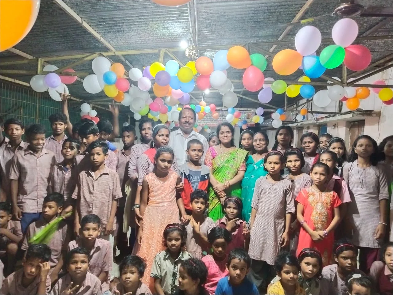 Children gathered at Navajeevan Seva Trust